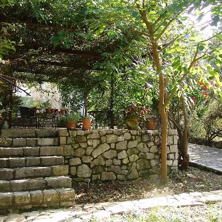 Lovely With Garden Near Beach Sami (Kefalonia)