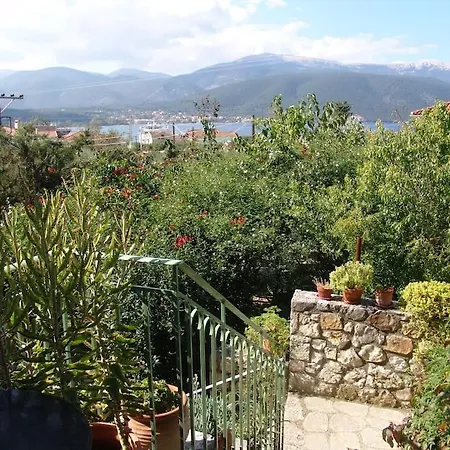Lovely With Garden Near Beach Sami (Kefalonia)